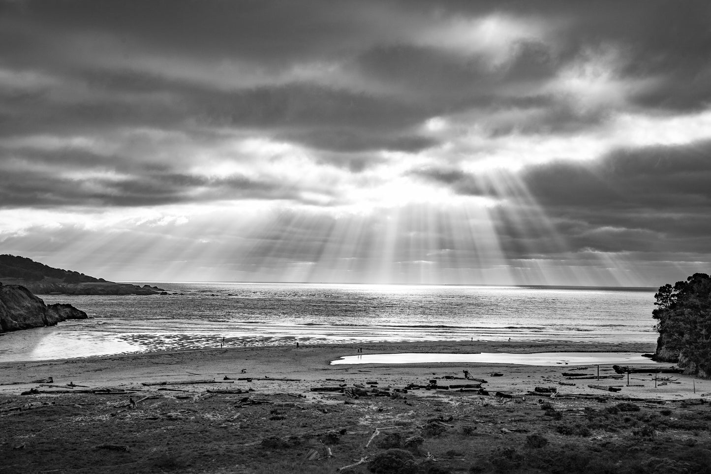 Big River Beach light show